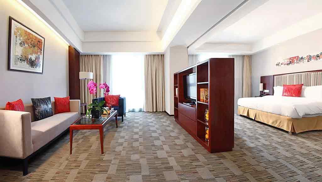 Mercure Downtown Hotel 4*