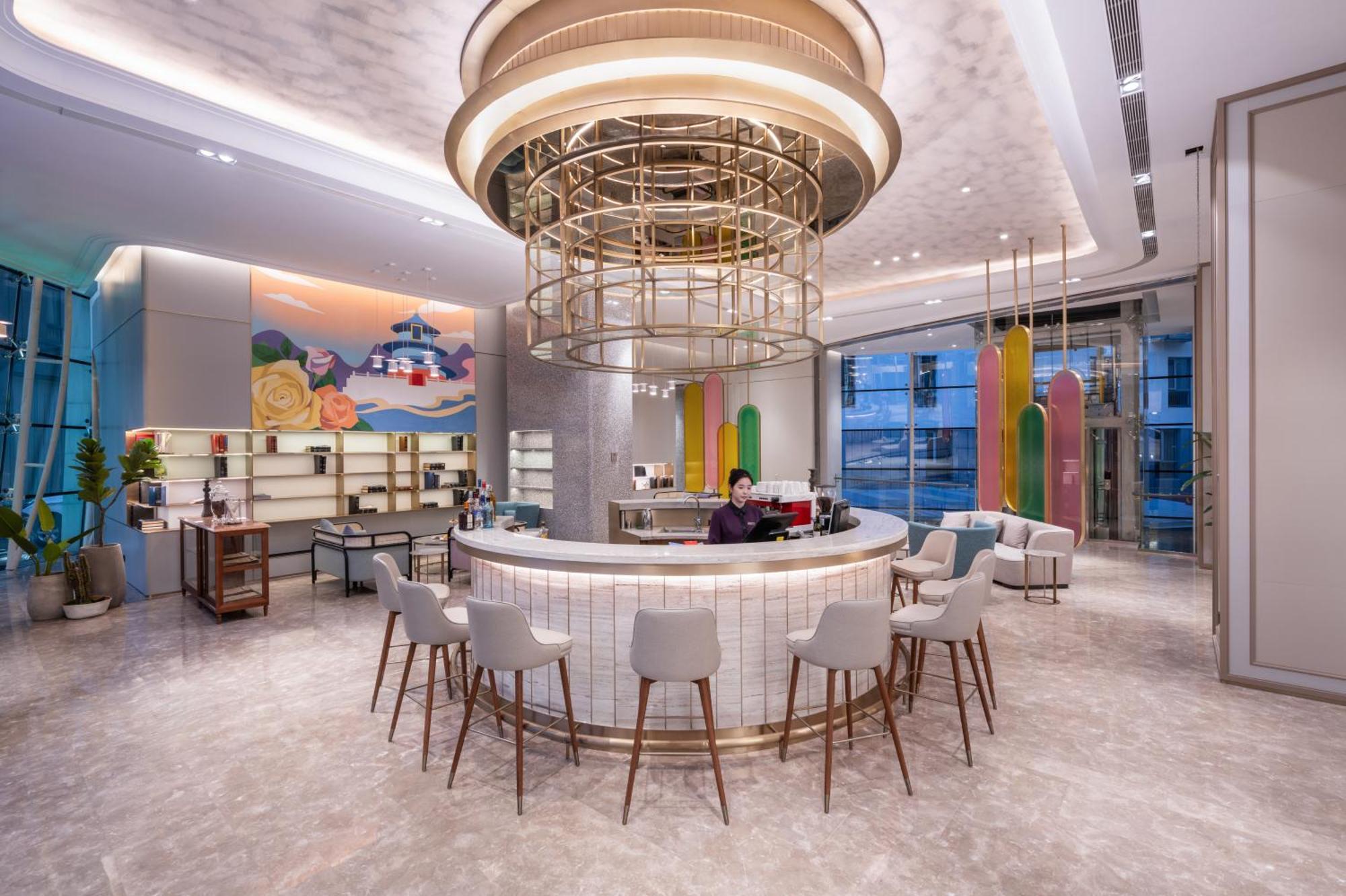 Mercure Downtown Hotel 4*